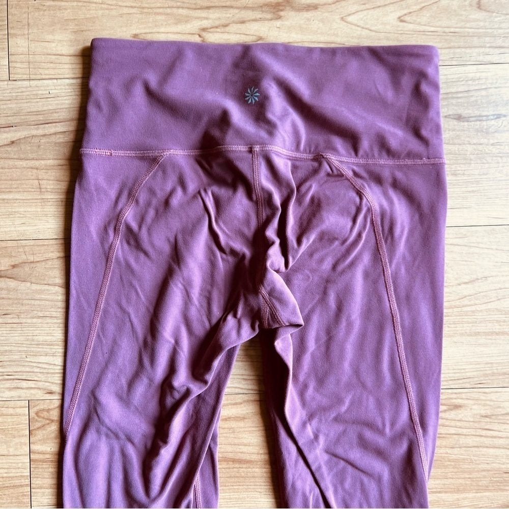💜 Athleta Capri Revelation Leggings Purple
Yoga Workou Size S - Picture 9 of 11